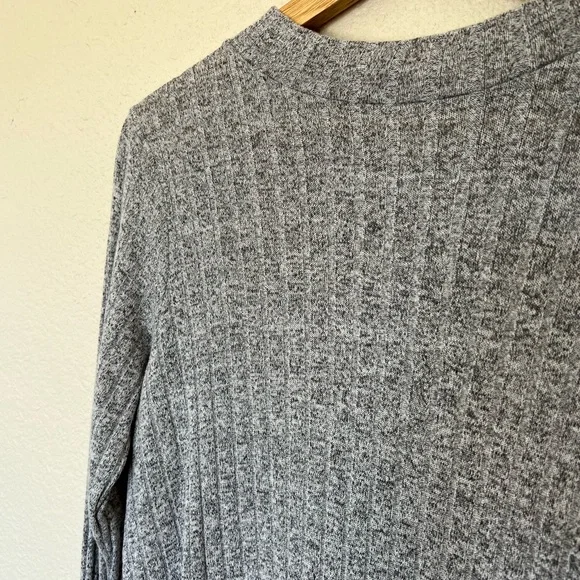 Mossimo Supply Co | Gray Long-Sleeve Short Sweater Dress - Picture 5 of 11